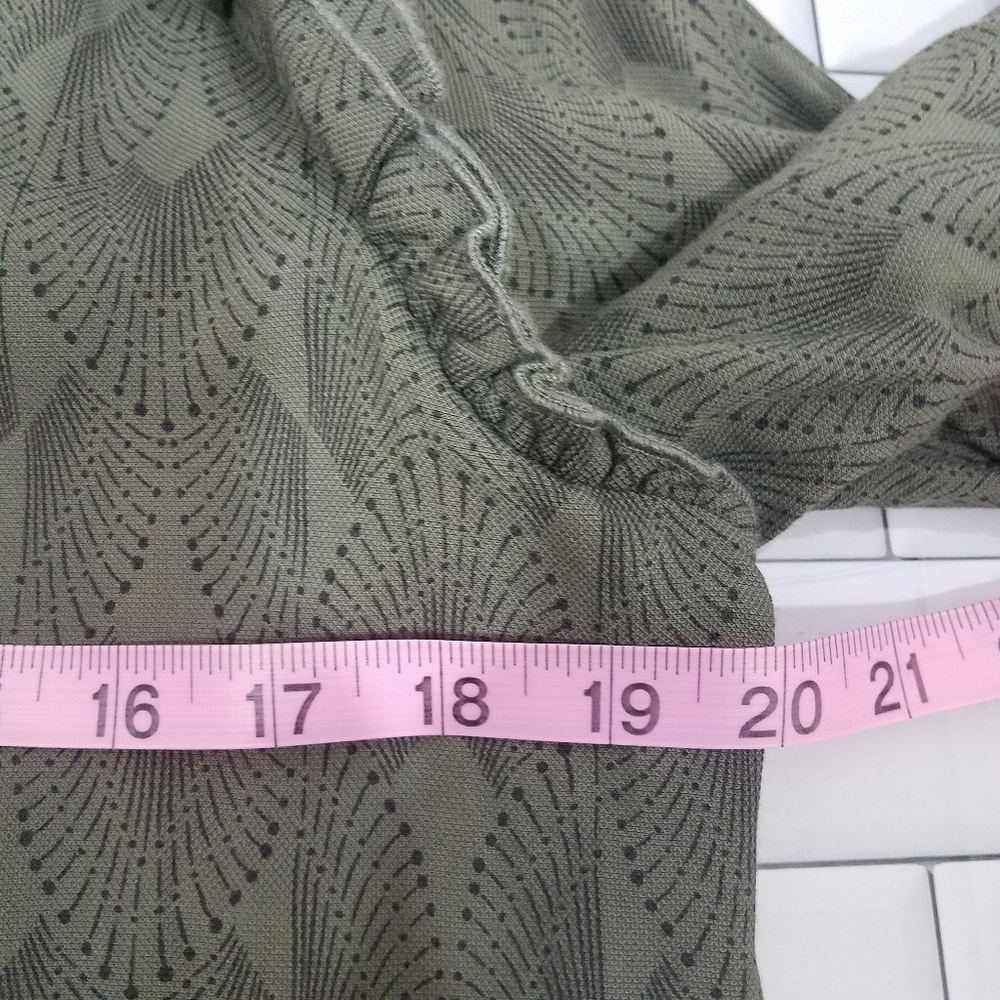 Hinge Olive Ruffle Crop Jacket L - Picture 12 of 15